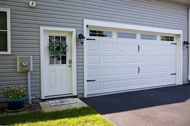 24/7 Emergency Garage Door Panel Replacement experts in Santa Fe, NM